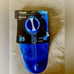 NEW 3 liter/ 100 oz water 💦 reservoir for rubbing / hiking 🏃‍♀️⛰️🗻